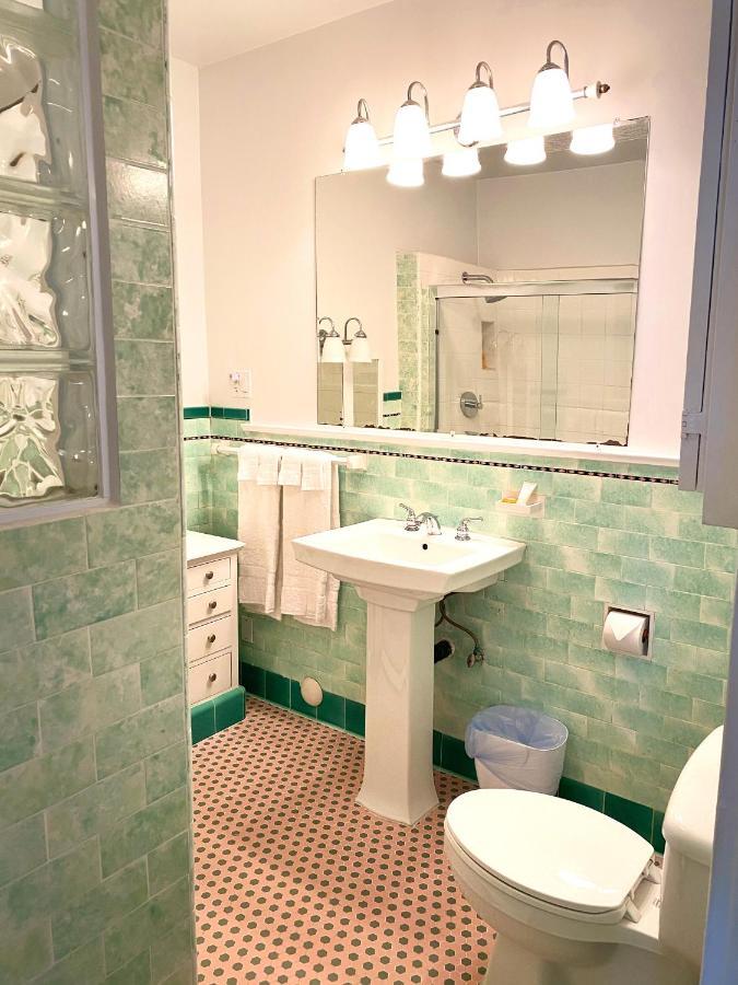 The Edgewater Hotel Avalon Ngoại thất bức ảnh